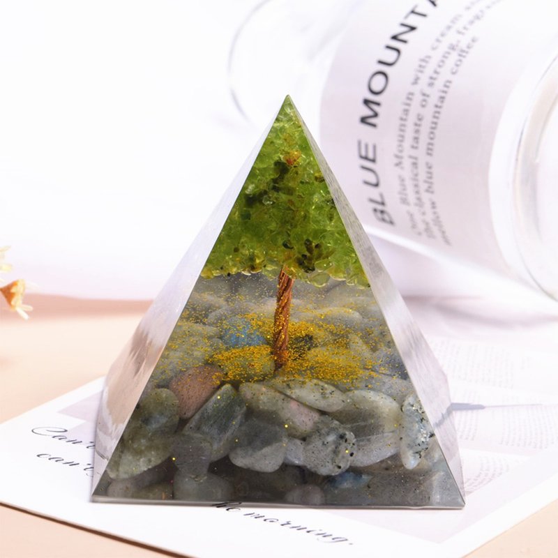 金字塔奧根塔Orgonite生命之樹/脈輪/助眠/冥想/能量橄欖石拉長石 - 擺飾/家飾品 - 樹脂 