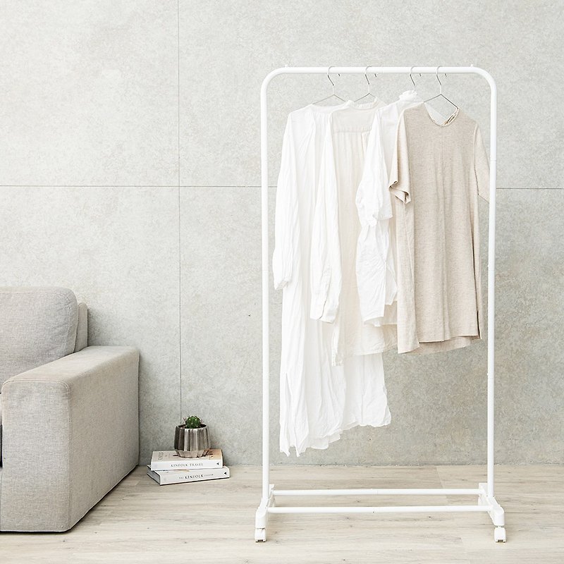 [Bayer Home Furnishing] Korean style single pole clothes hanger - ตะขอที่แขวน - โลหะ 