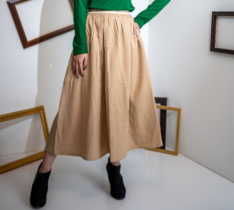 致經典 中長裙 For classic Skirt - 裙子/長裙 - 聚酯纖維 卡其色