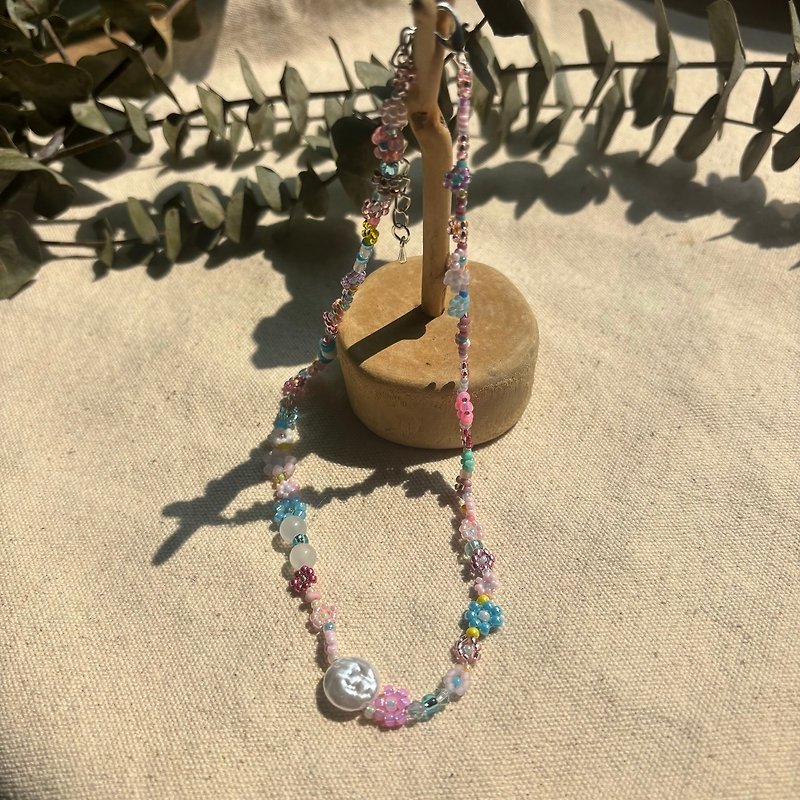 zi2.rennt beads | handmade rice beads necklace rice beads flower necklace beaded necklace clavicle chain - สร้อยคอ - แก้ว สึชมพู