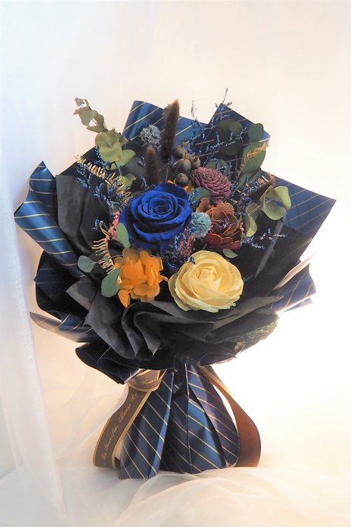 Love's Attachment Eucalyptus Exclusive Blue Bouquet Hand-made Dry Flowers  Immortal Flowers