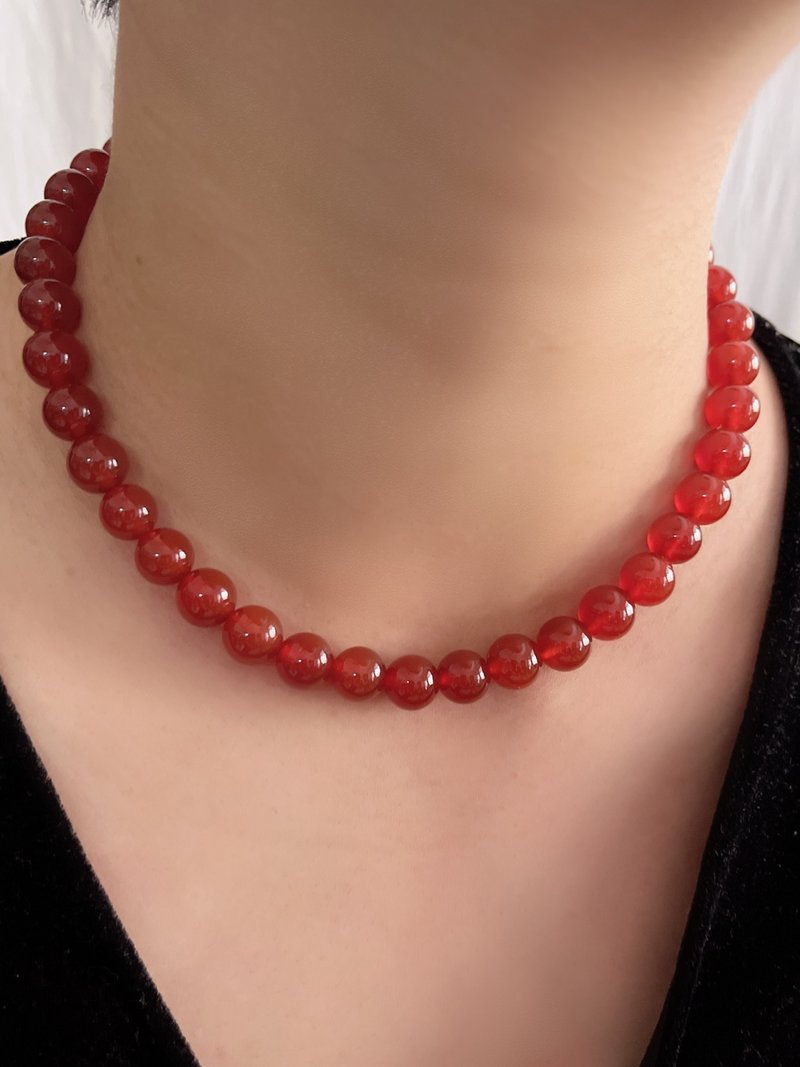 Minimalist Natural Red Agate S925 Silver Necklace 10mm Beaded Clavicle Chain - สร้อยคอ - เงิน สีแดง