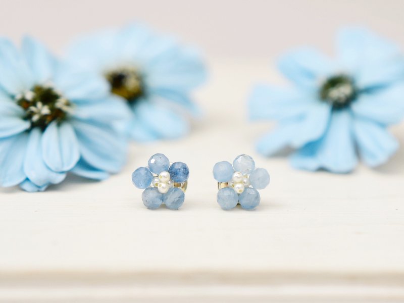 6月末まで期間限定【ピアス・イヤリング】ネモフィラ アクアマリン 小花 - 耳環/耳夾/耳骨夾 - 半寶石 藍色