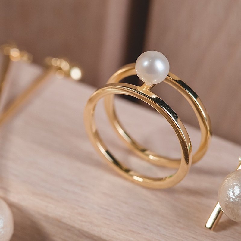Natural Pearl Ring-Want - แหวนทั่วไป - โลหะ สีทอง