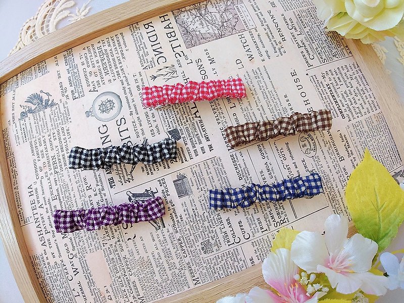 [Heartbeat Stroll] Pleated plaid hairpin丨Japanese soft girl/mass-produced woman - Hair Accessories - Cotton & Hemp Red