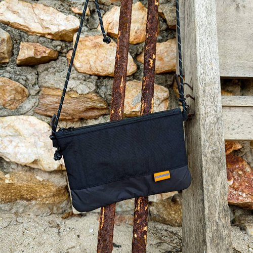 Bobby Sacoche - All Black - Shop hukmum Messenger Bags & Sling Bags - Pinkoi