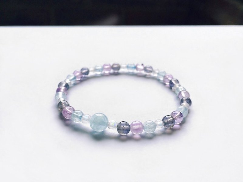 [Ofelia.] Natural Stone Series - Natural Lavender Amethyst x Seawater Sapphire x Cordierite x Moonlight Bracelet [J102-Ygritte] - สร้อยข้อมือ - เครื่องเพชรพลอย สีน้ำเงิน