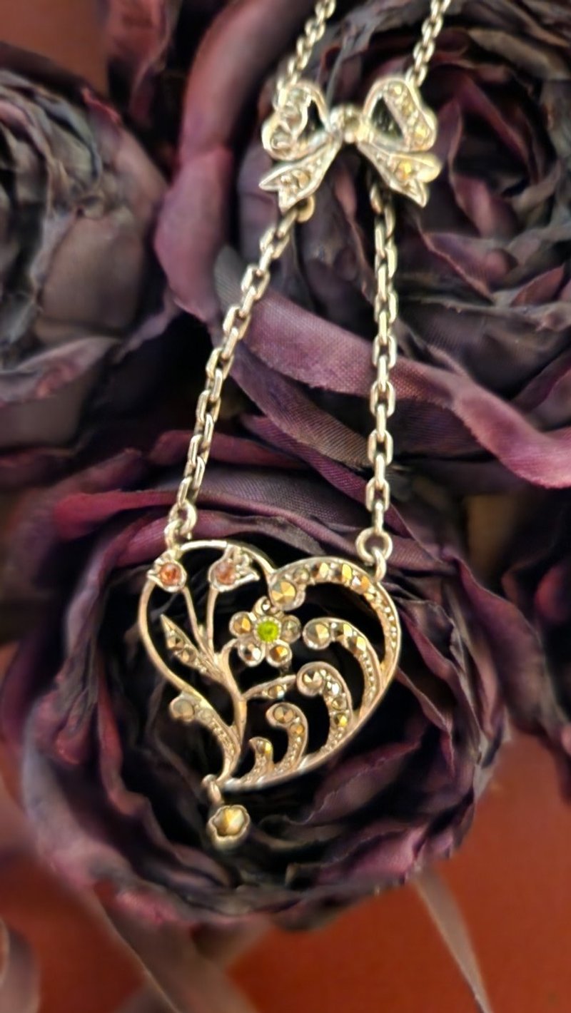 1920-1940s antique sterling silver marcasite Stone bow heart-shaped necklace [graduation gift] - สร้อยคอ - เงินแท้ สีเงิน