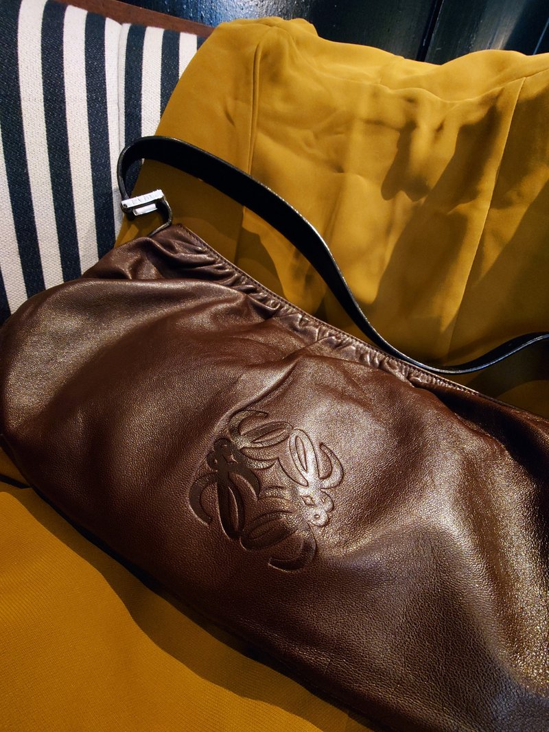 中古美品 Loewe 咖啡羊皮 單肩包手提包側揹包腋下包餃子包通勤包 - 側背包/斜背包 - 真皮 咖啡色