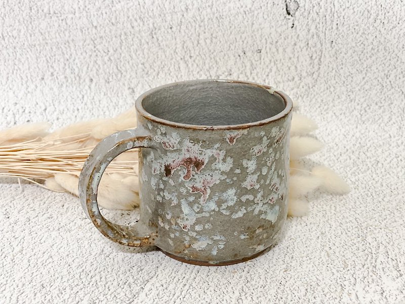 Gray-bottomed powder mug - Mugs - Pottery 