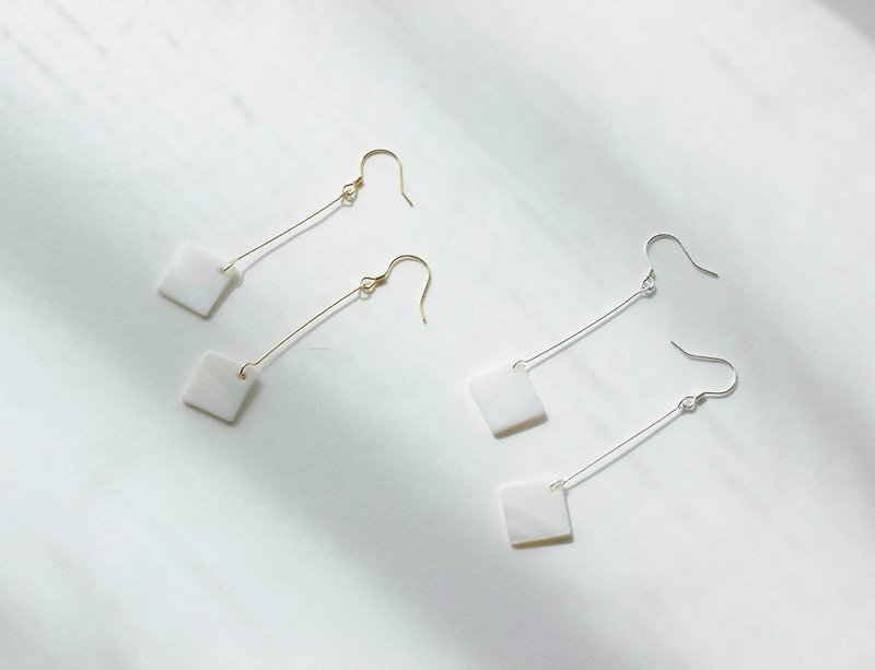 Handmade Natural Mother of Pearl Square 925 Sterling Silver Stud Earrings Gold Plated 18k - ต่างหู - เงินแท้ ขาว