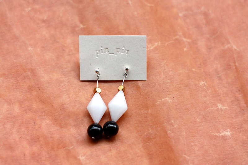 Geometric Black and White Earrings - 925 Sterling Silver Ears - Earrings & Clip-ons - Gemstone White