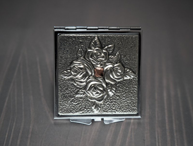 錫雕  至死不渝的愛情承諾4朵玫瑰造型隨身鏡 - 名片夾/名片盒 - 其他金屬 銀色