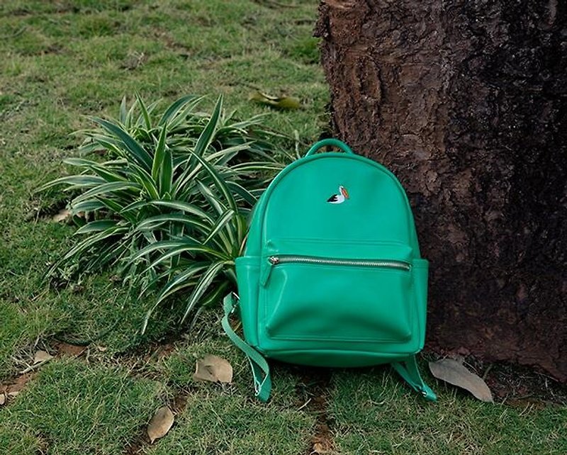 YIZISTORE Birds.pu Leather Embroidered Backpack Backpack-Emerald Pelican - กระเป๋าเป้สะพายหลัง - วัสดุอื่นๆ สีเขียว