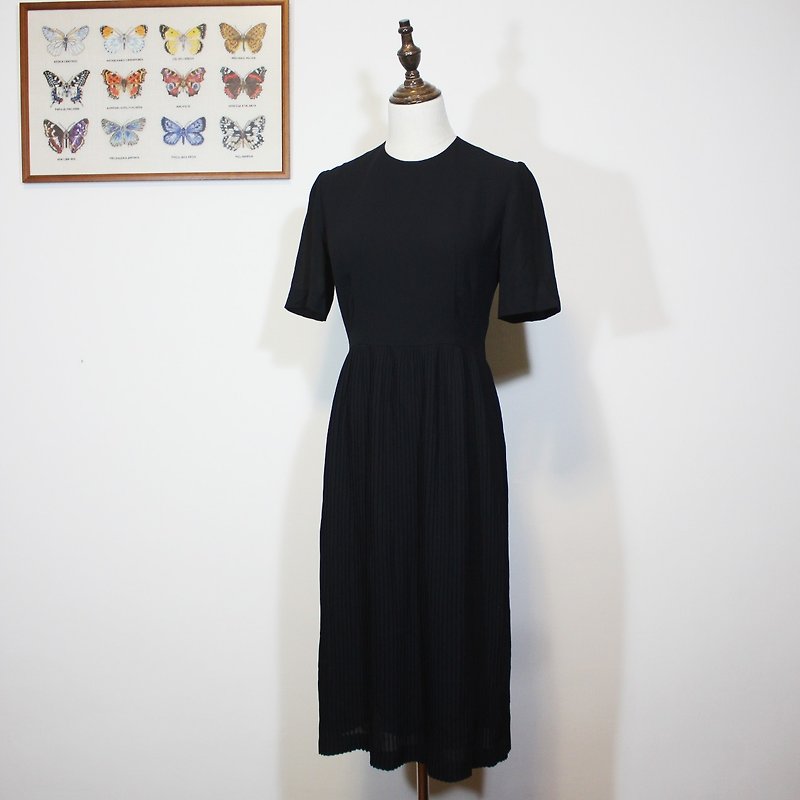 （Vintage Japanese dress）繊細な薄いスカートスカートブラックヴィンテージドレスF3531 - ワンピース - その他の化学繊維 ブラック