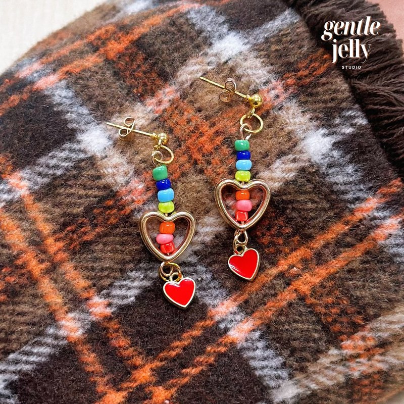 Beaded Heart Earrings, Minimalist Style, Handmade Beaded Dangle Earrings - 耳環/耳夾/耳骨夾 - 其他材質 多色