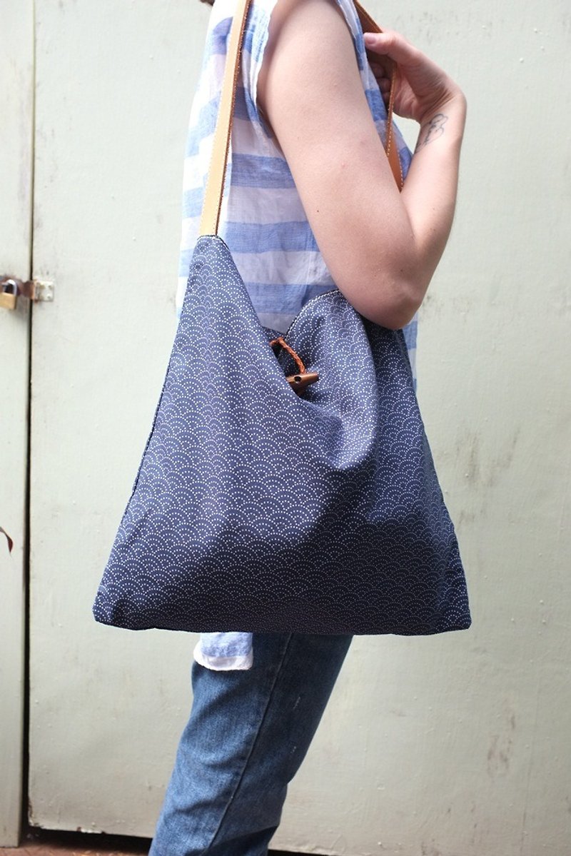 Warmth and the mouth of the special package - Messenger Bags & Sling Bags - Cotton & Hemp Blue