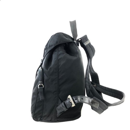 日本直送 名牌中古包 】PRADA プラダ トライアングルロゴ