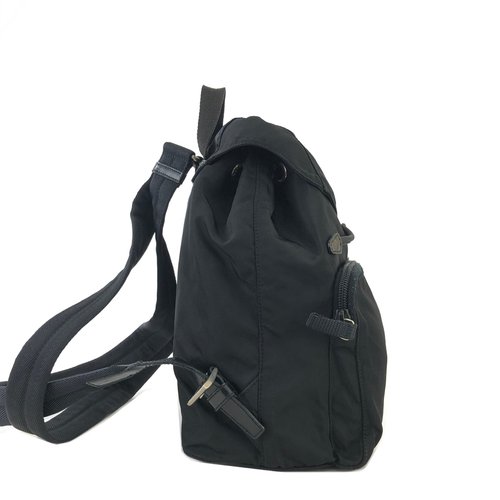 PRADA プラダ 90S トライアングルロゴ レザー リュック バックパック 日本直送 名牌中古包 】PRADA プラダ トライアングルロゴ