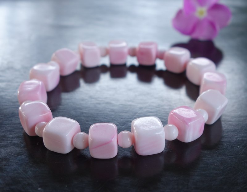 Natural Pink Shell Bracelet 22g Hand Bead Bracelet Bracelet With Certificate Bracelet Shanqi Art - สร้อยข้อมือ - เปลือกหอย สึชมพู