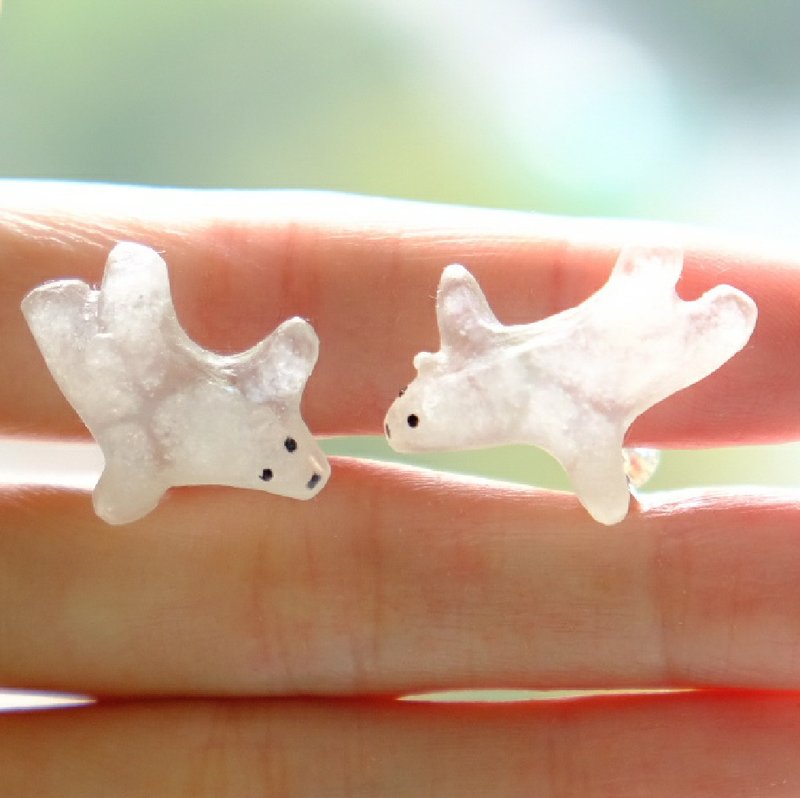 【しろくま】Ice Polar Bear Ear Rings by ETPLANT - Earrings & Clip-ons - Resin White