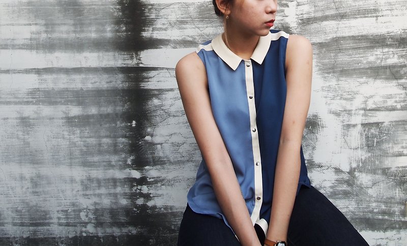 Urban Breeze - Soft Sleeveless Color Lining // Ocean Soda - Women's Shirts - Polyester Blue