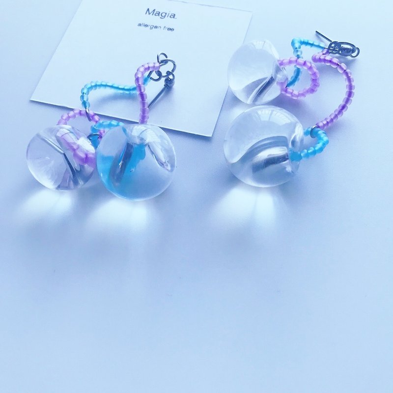 11039 *** kune　——　beaded earrings ___ Frost purple*light blue - ต่างหู - แก้ว สีม่วง