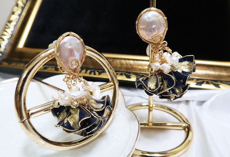 Resin Earrings & Clip-ons Blue - Baroque big skirt lady resin earrings Silver/steel needle