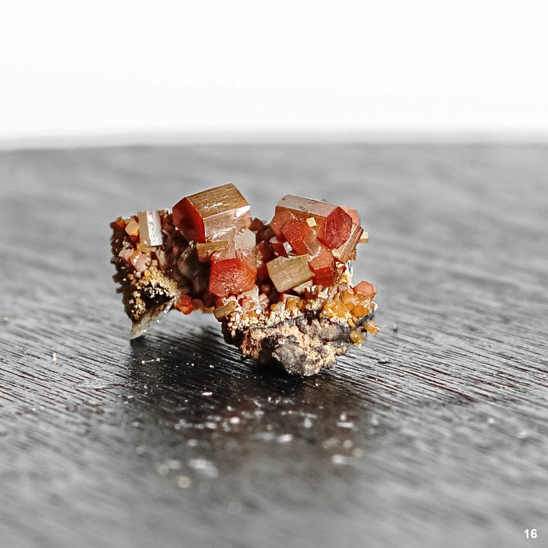 Vanadinite 16~18 - Other - Semi-Precious Stones Orange