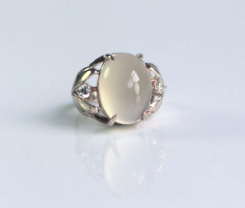 Light hydrocarbon with the moon. Moonstone 925 Silver Stone ring. - General Rings - Other Metals Silver