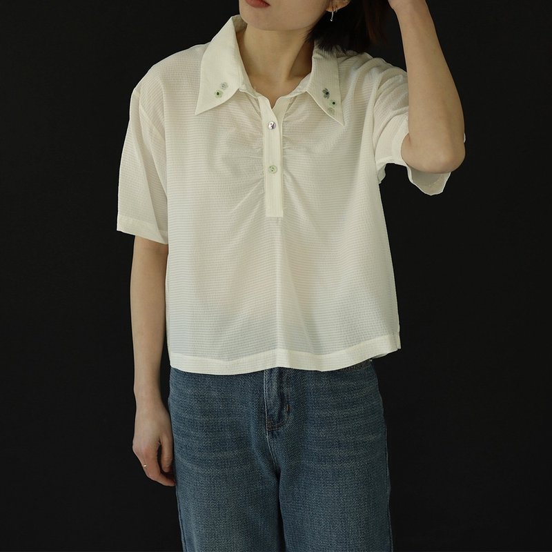 手工領口繡珠短襯衫 真絲短袖上衣 - 女上衣/長袖上衣 - 絲．絹 