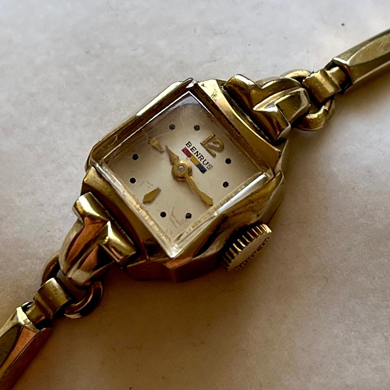 1950s antique Bernard women's watch 10k gold mechanical hand winding type - Women's Watches - Precious Metals Gold