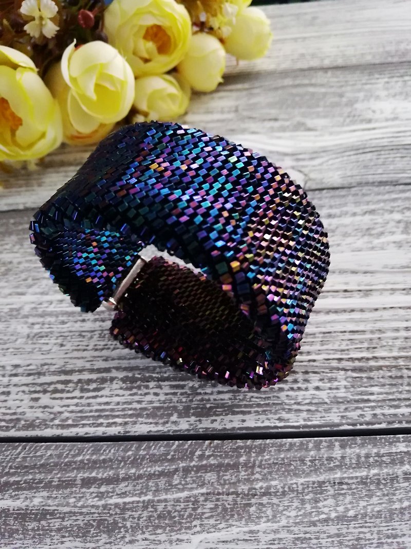 Glass Seed Bead Crochet Bracelet , Seed bead bracelet , Flowers bracelet - สร้อยข้อมือ - วัสดุอื่นๆ สีน้ำเงิน