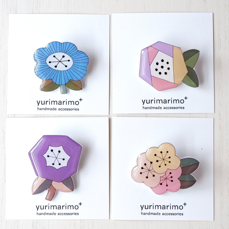 北欧風デザインのお花ブローチ　はな かわいい シンプル プレゼント ギフト 軽い かるい 青 紫 ピンク - 胸針 - 塑膠 藍色