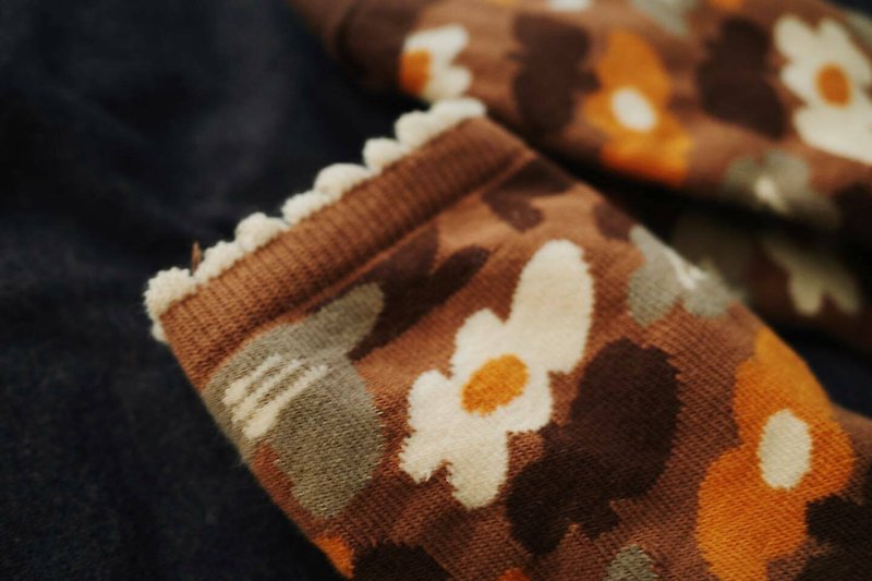 【Real Items】Sold out soon//Real Items Women's Socks | Pumpkin Autumn Leaves HiFlower - อื่นๆ - ผ้าฝ้าย/ผ้าลินิน สีนำ้ตาล