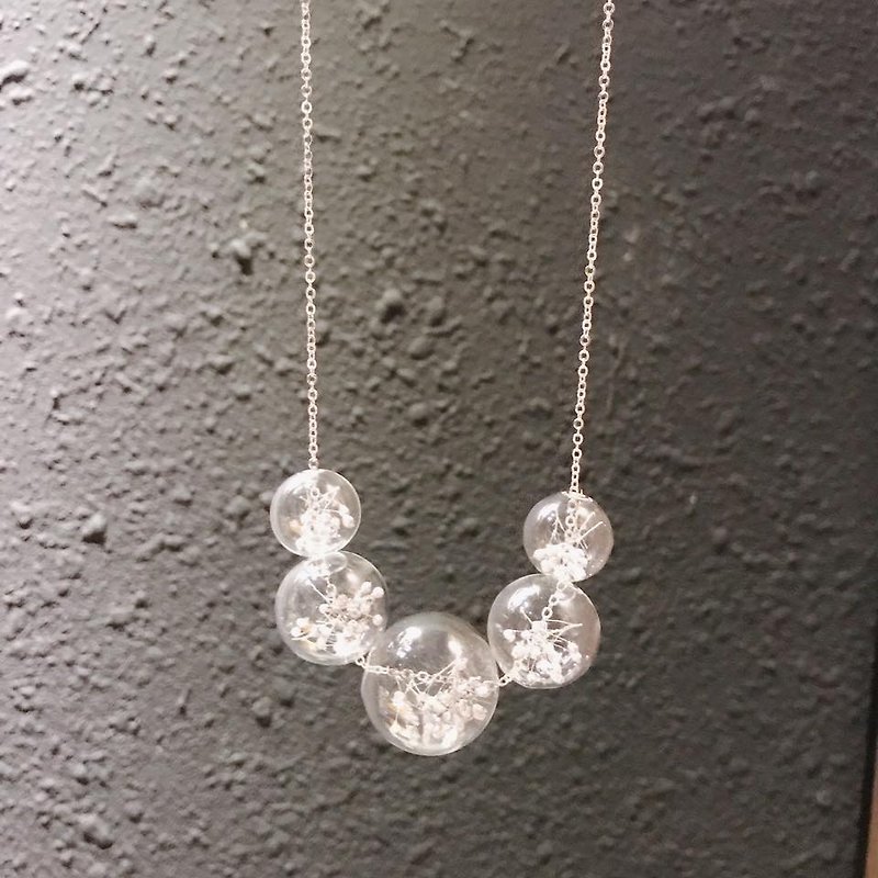 Baby Breath Silver Dry Flower Necklace Glass Ball Birthday Gift Wedding Bridesmaid - สร้อยติดคอ - แก้ว สีเงิน