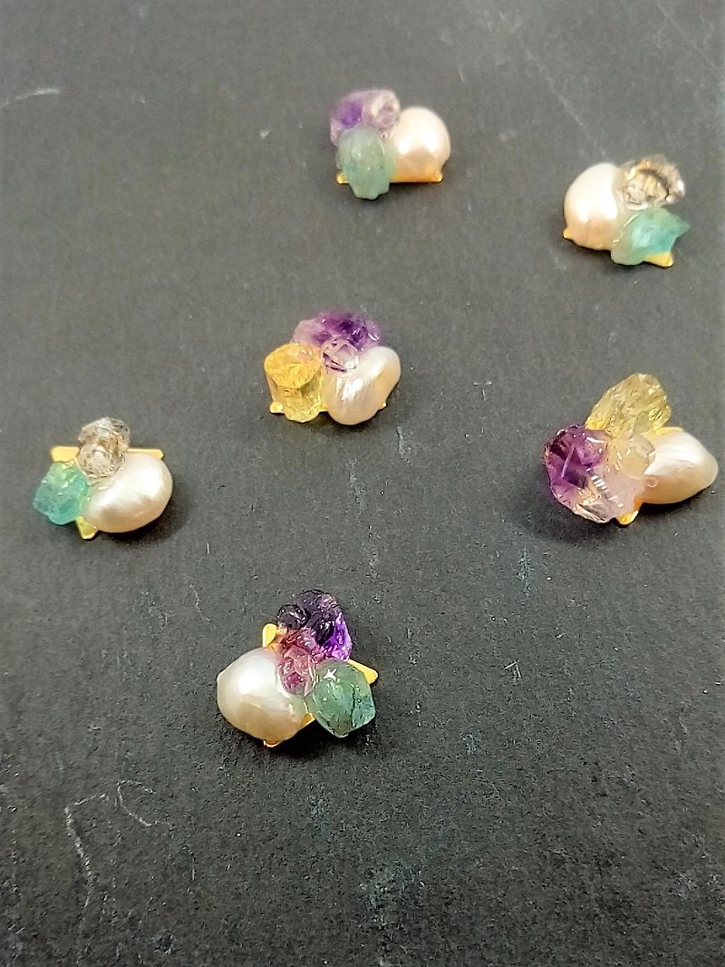 Freeshipping Herkimer Diamond  Freshwater Pearl Color stone mix earrings - ต่างหู - เครื่องเพชรพลอย สีทอง