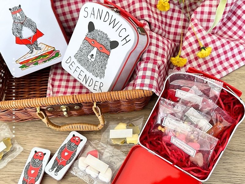 [British Candy House] Hand-painted animal sandwich portable candy gift box - ขนมคบเคี้ยว - วัสดุอื่นๆ หลากหลายสี