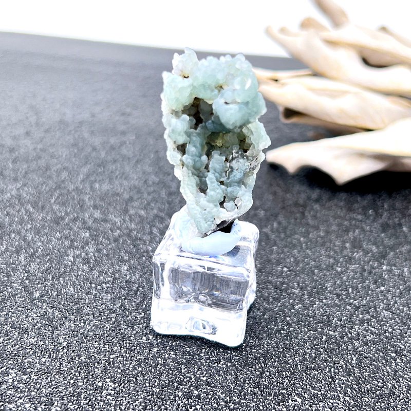 森瑩。原礦 療癒 能量  I 瑪瑙結晶 綠森林 礦標 I - 擺飾/家飾品 - 水晶 綠色
