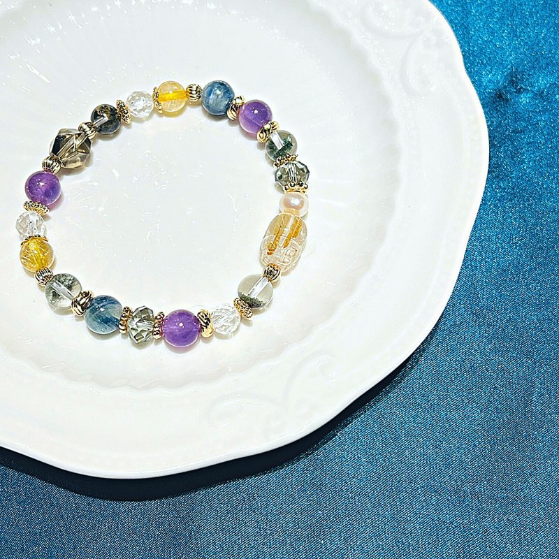 carina accessories Lucky Crystal Bracelet Life Spirit Titanium Pixiu - สร้อยข้อมือ - คริสตัล สีทอง