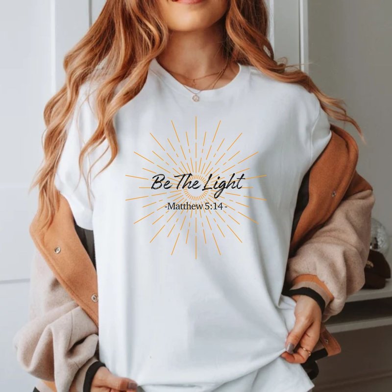 Be The Light Matthew 5:14 Bible verses unisex crop top - เสื้อยืดผู้หญิง - ผ้าฝ้าย/ผ้าลินิน สีน้ำเงิน