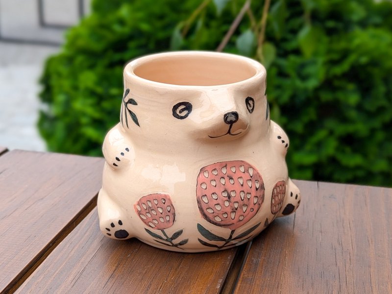 Ceramic mug cute 13 oz Bear mug Mug Handmade Ukraine pottery Sgraffito mug - 咖啡杯/馬克杯 - 陶 多色