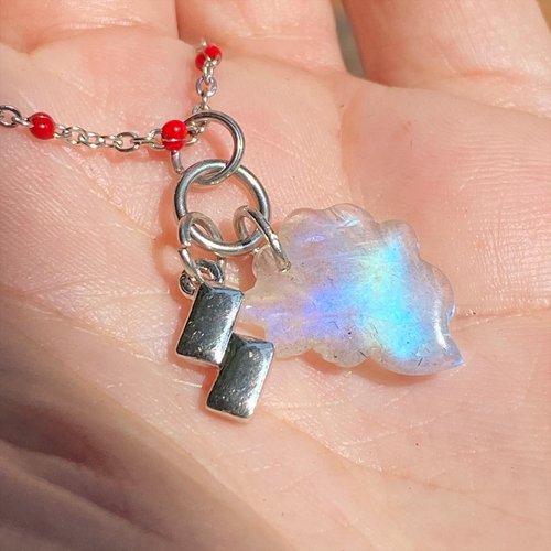 遺失物取扱所】天然石ラブラドライトブルー九尾の狐ガードネックレス