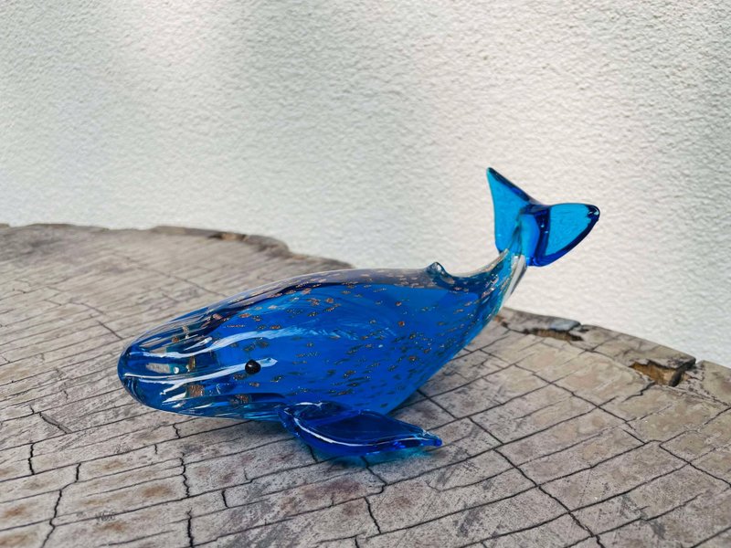 Crystal Glass Luminous Blue Chinfish - ของวางตกแต่ง - กระจกลาย 