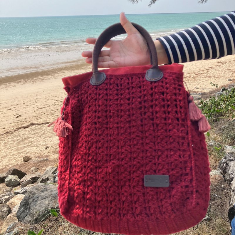 Soft Minimal hand crochet Red Tote cotton an dLeather strap/Mother's day  gift - 手提包/手提袋 - 棉．麻 紅色