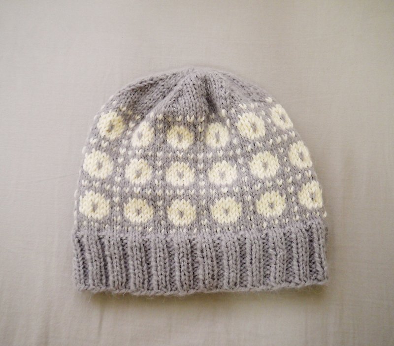 手作編織毛帽~雪花點點帽 - 帽子 - 羊毛 銀色
