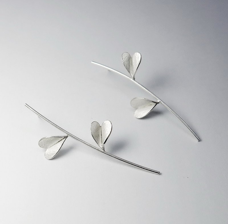 愛心系列 |心花朵朵純銀耳環 | Leaf of Love |Silver‧ Handmade - 耳環/耳夾 - 純銀 銀色