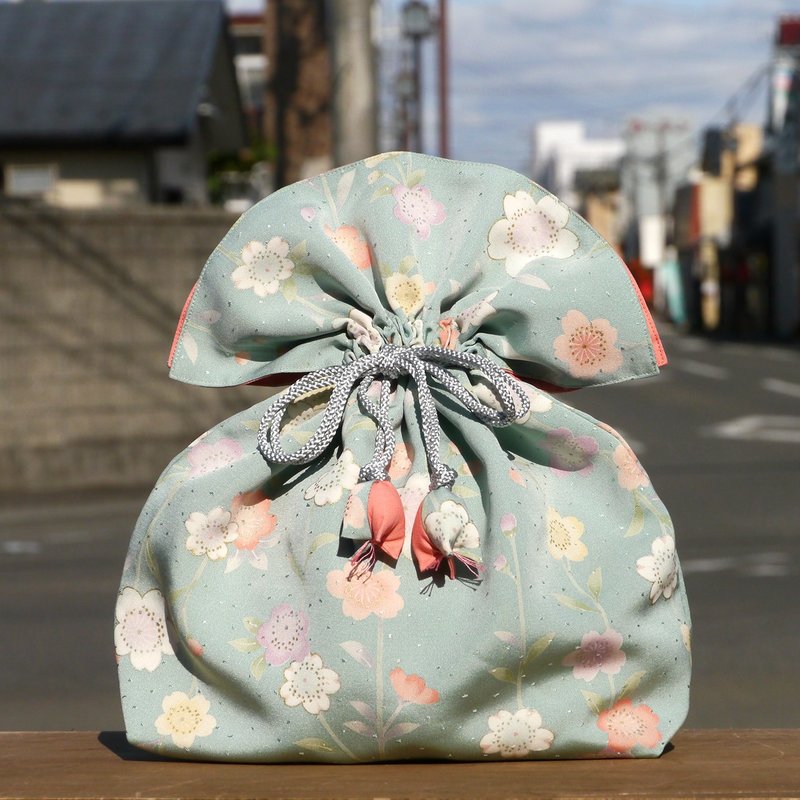 着物　巾着　桜文　幸せを呼ぶFUGURO　大サイズ - 化妝包/收納袋 - 棉．麻 綠色