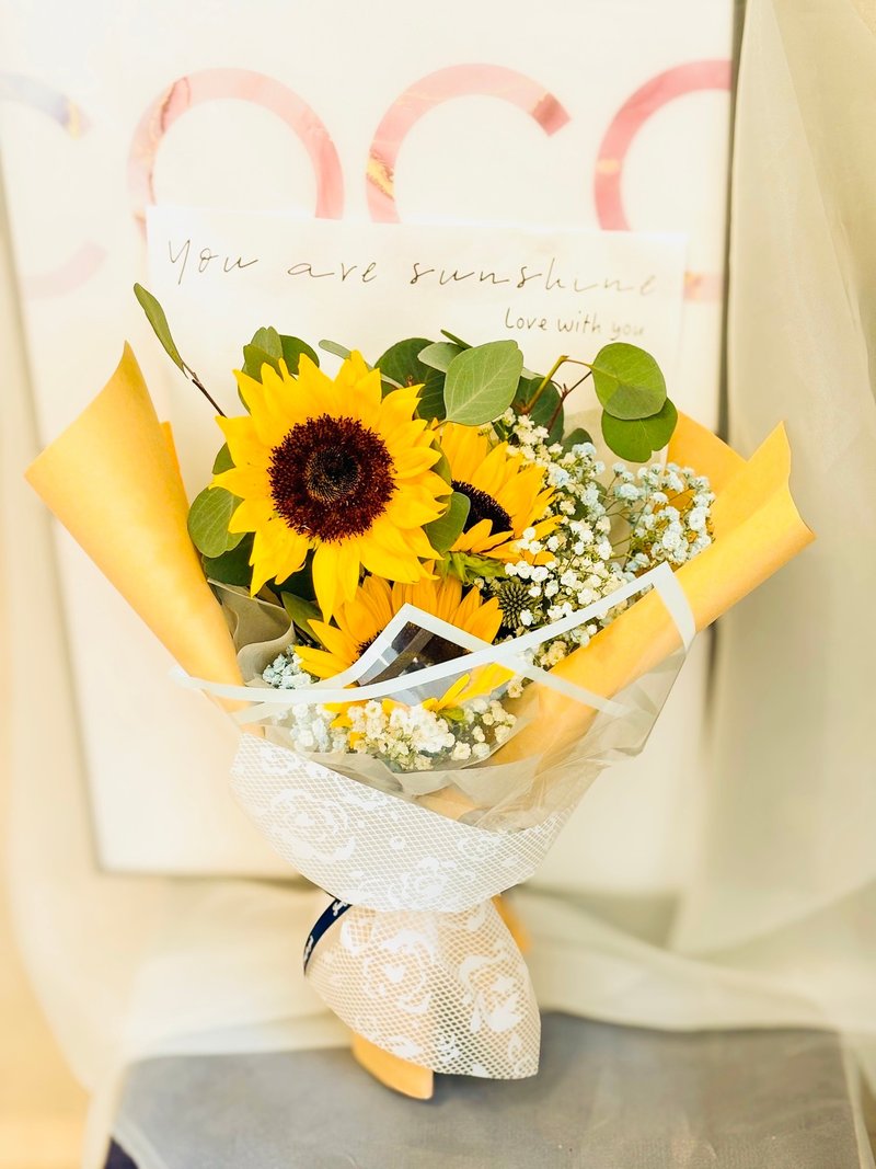 Like the Sunshine sunflower bouquet - ช่อดอกไม้แห้ง - พืช/ดอกไม้ สีเหลือง