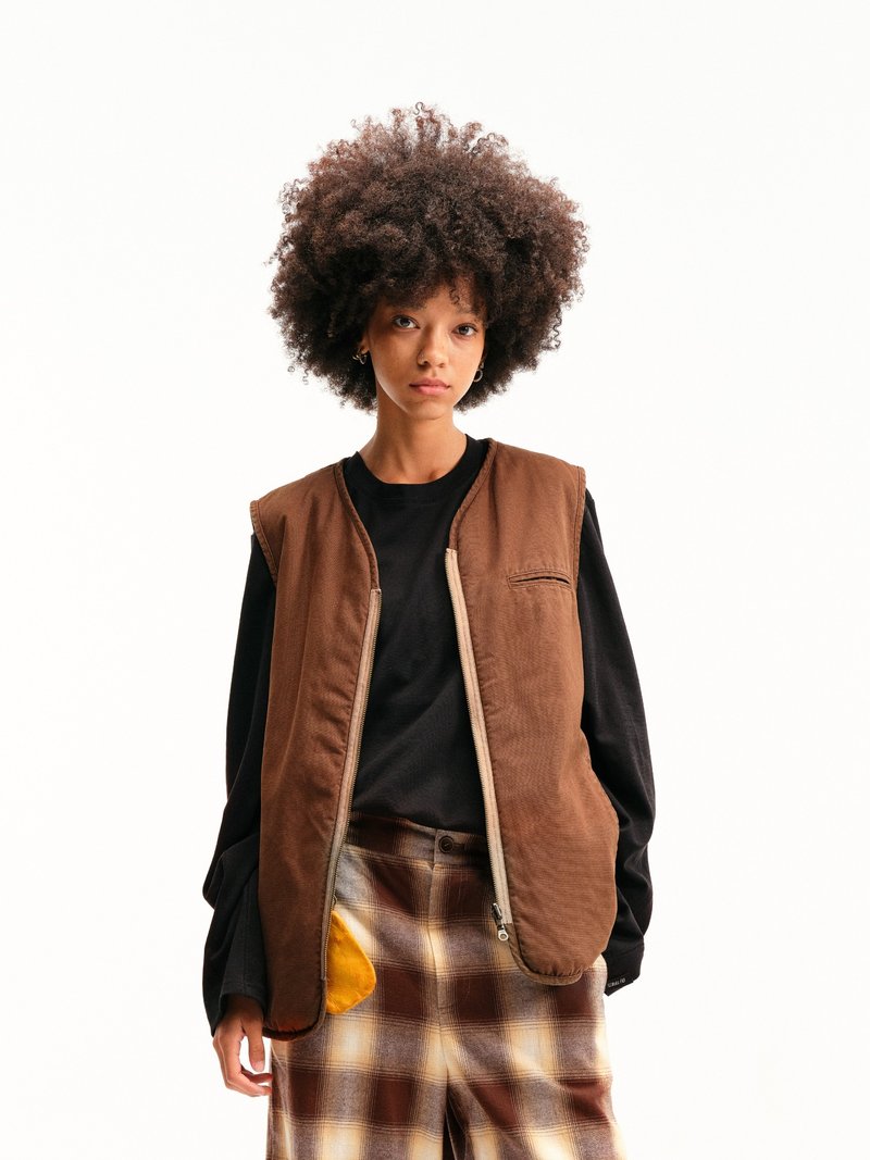 澄礪 / IRIS羊羔絨背心 / 雙面穿 - 背心/無袖上衣 - 其他材質 多色